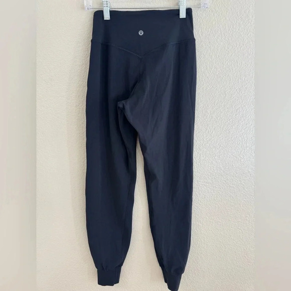 Lululemon Women’s Align Joggers - Picture 2 of 7